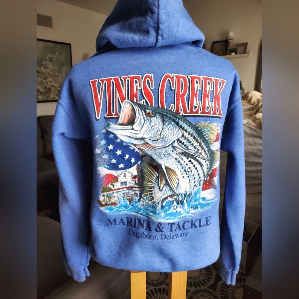 Vines Creek Marina and Tackle Blue sweatshirt. Size small